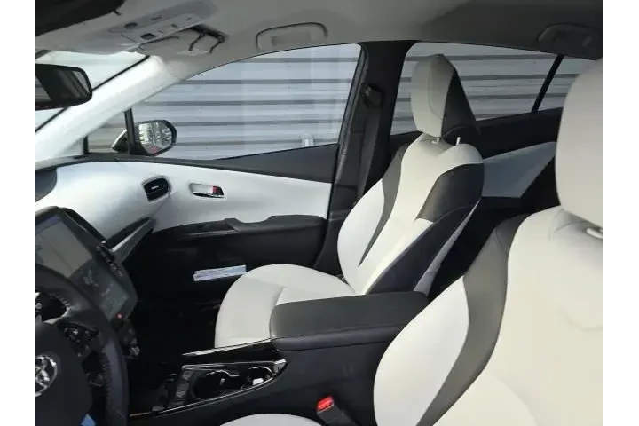 $23405 : Toyota Prius 2019 L Eco 4dr image 7