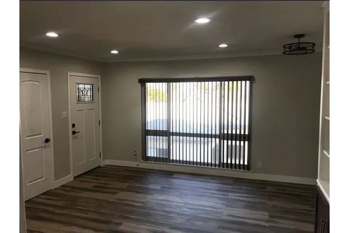 $1000 : Amplio apartamento de 2 habita image 3