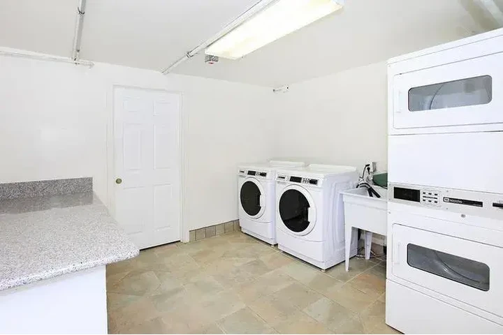 $1200 : Cozy 1-Bedroom and 1-Bathroom image 5
