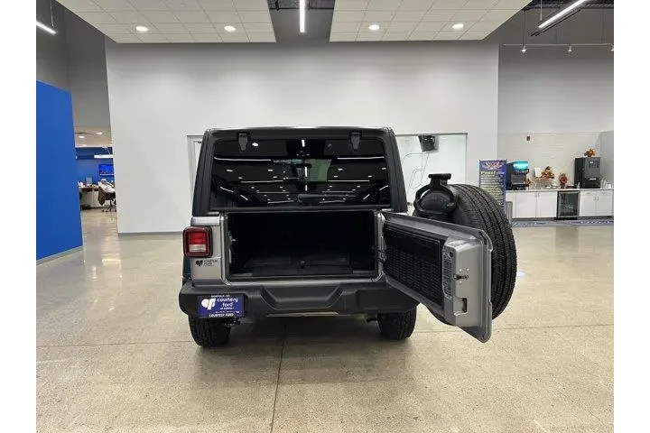 $28990 : Jeep Wrangler Unlimited 2020 image 8