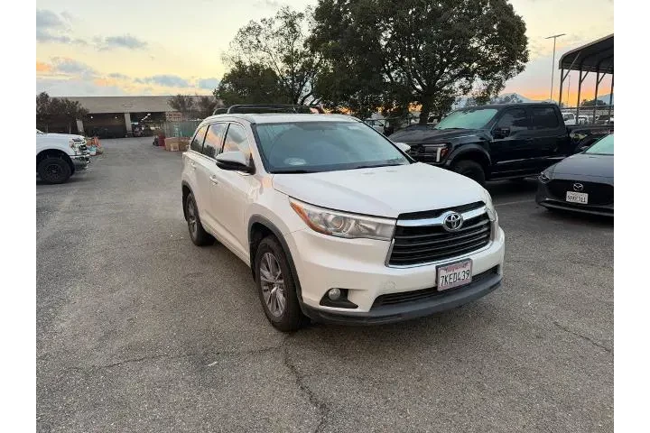 $15400 : Toyota Highlander 2015 AWD X image 2