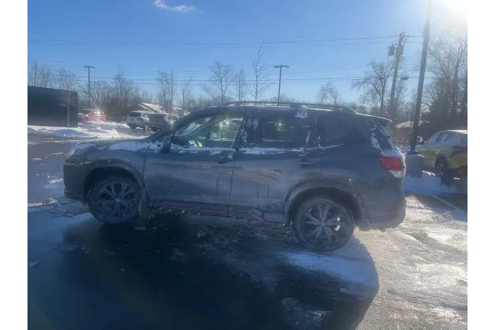 $28418 : Subaru Forester 2024 AWD Spo image 3
