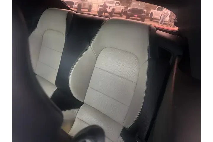 $14140 : Ford Mustang 2017 EcoBoost P image 6