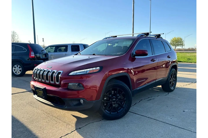 $7999 : 2014 Cherokee Latitude 4WD image 4