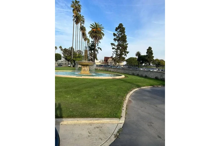 Venta inglewood mausoleo doble image 2