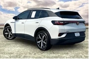 $23991 : Volkswagen ID.4 2023 Pro S 4 thumbnail