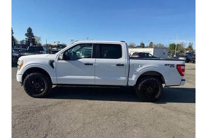 $34500 : Ford F-150 2021 4x4 XL 4dr S image 2