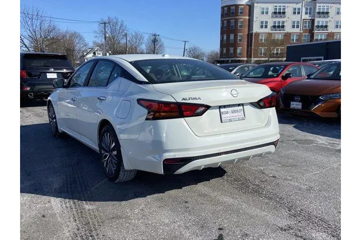 $18514 : Nissan Altima 2025 2.5 SV 4d image 6