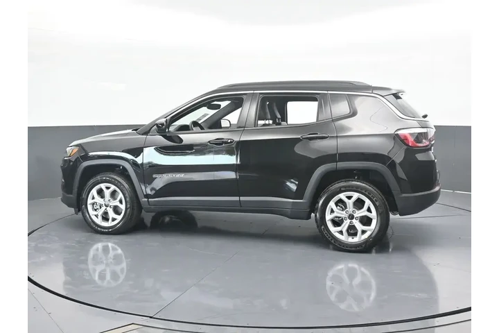 $27994 : Jeep Compass 2026 4x4 Latitu image 3