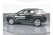 $27994 : Jeep Compass 2026 4x4 Latitu thumbnail