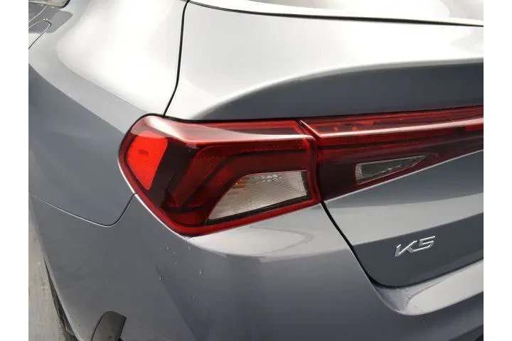 $16995 : Kia K5 2024 LXS 4dr Sedan image 8