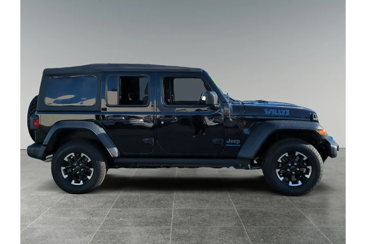 $29950 : Jeep Wrangler 2023 4x4 Willy image 6