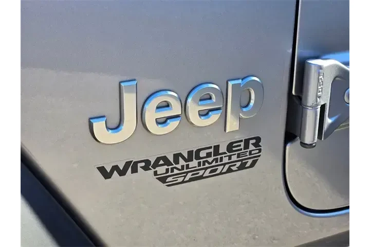 $24850 : Jeep Wrangler Unlimited 2021 image 7