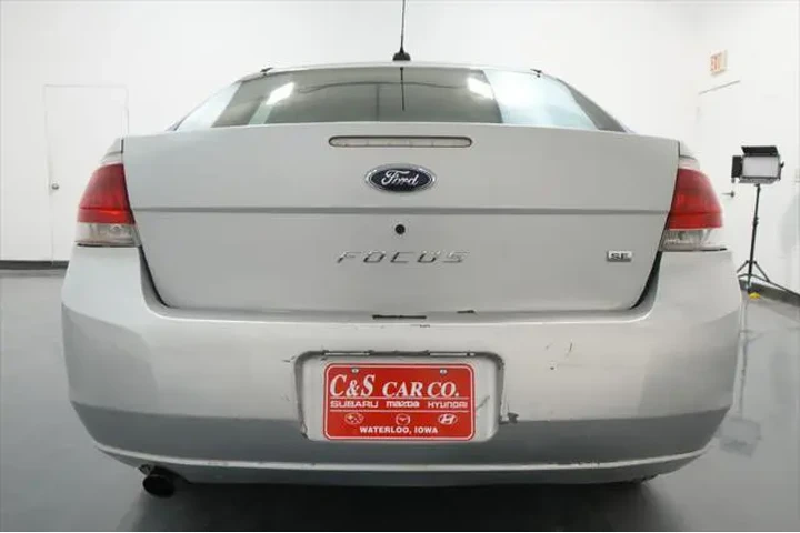 $1500 : Ford Focus 2008 SES 4dr Seda image 6