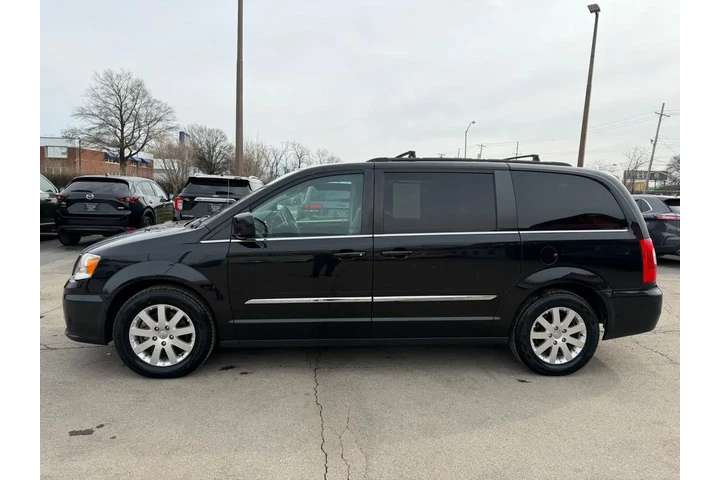 $5980 : 2016 Town & Country 4dr Wgn T image 5