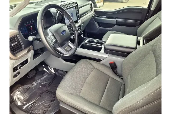 $39888 : Ford F-150 2024 4x4 XLT 4dr image 10