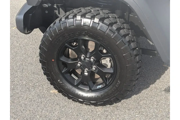 $32329 : Jeep Wrangler Unlimited 2021 image 10