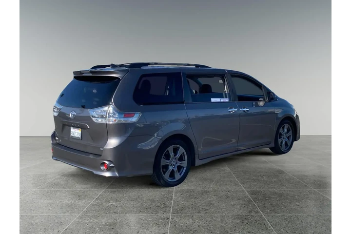 $31951 : Toyota Sienna 2020 SE 8-Pass image 6
