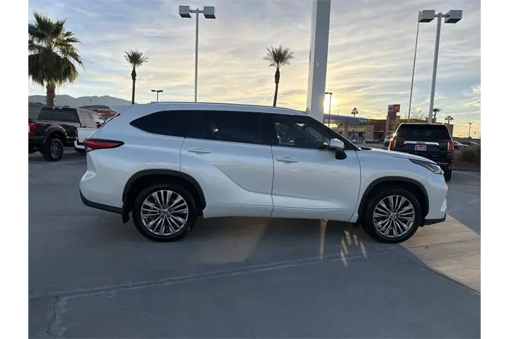 $39900 : Toyota Highlander 2022 AWD P image 4