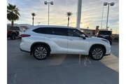 $39900 : Toyota Highlander 2022 AWD P thumbnail
