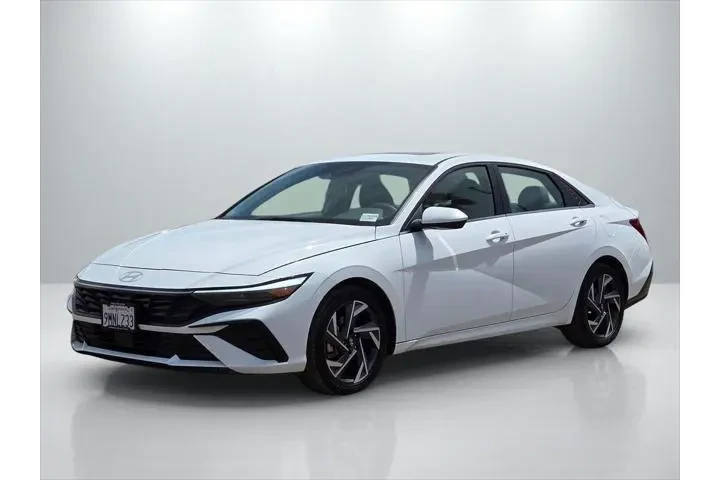$21855 : Hyundai ELANTRA 2024 SEL 4dr image 8