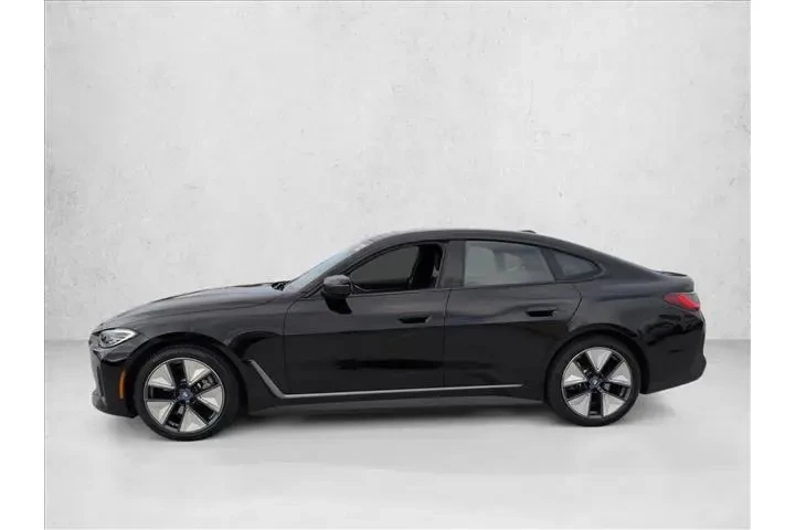$33084 : BMW i4 2023 eDrive35 Gran Co image 9
