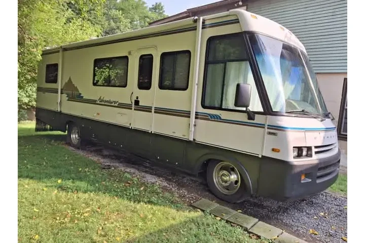 $10000 : Titulo limpio R.V image 9