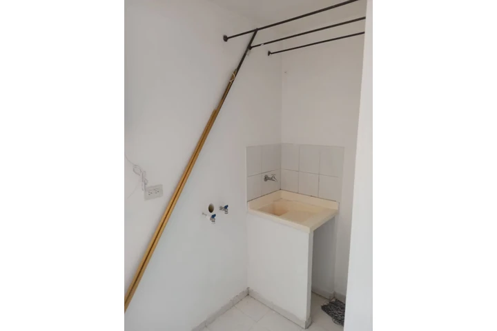 $320000000 : MODELIA VENTA APARTAMENTO image 2