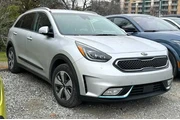 $20488 : Kia Niro Plug-In Hybrid 2018 thumbnail