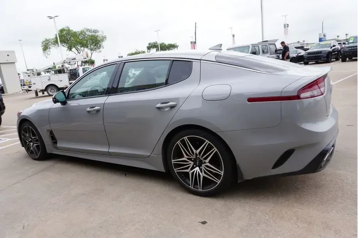 $37725 : Kia Stinger 2022 GT2 4dr Sed image 4