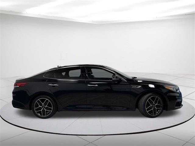 $19490 : Pre-Owned 2019 Optima SX Turbo image 2