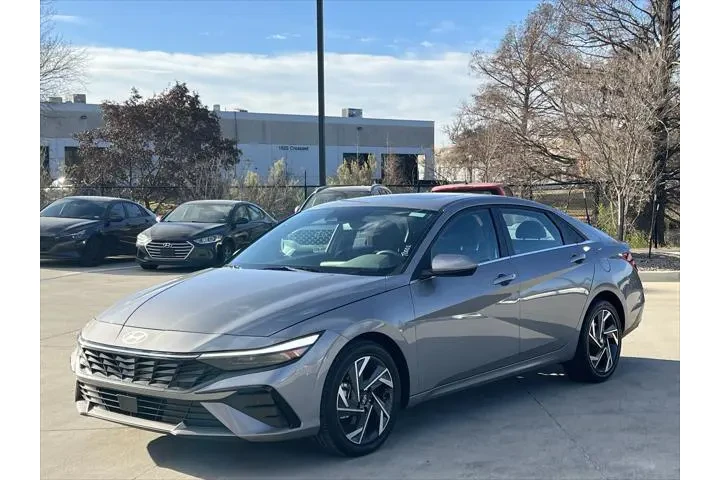 $18799 : Hyundai ELANTRA 2025 SEL Con image 5