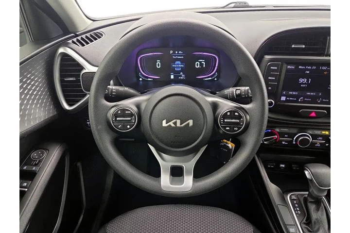 $16998 : Kia Soul 2024 LX 4dr Crossov image 10