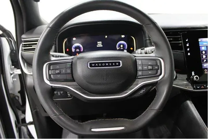 $38982 : Jeep Wagoneer 2022 4x4 Serie image 9