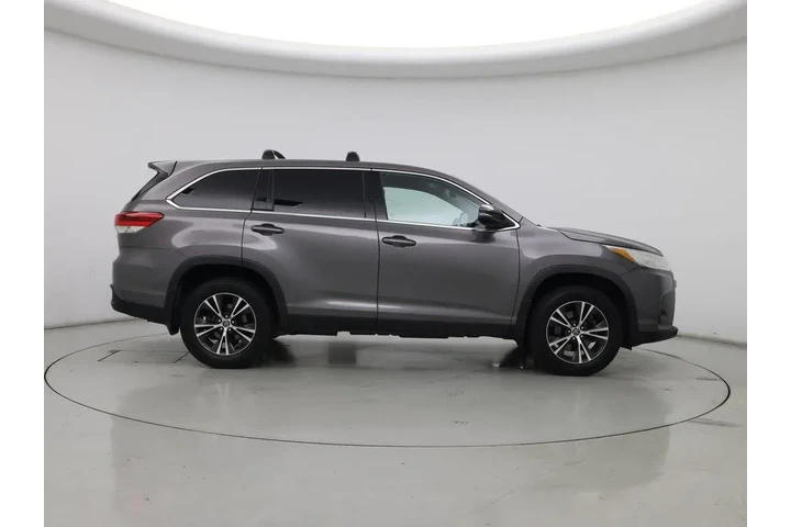 $25998 : Toyota Highlander 2019 LE 4d image 7