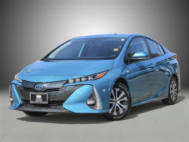 $25990 : Pre-Owned 2021 Toyota Prius P image 2