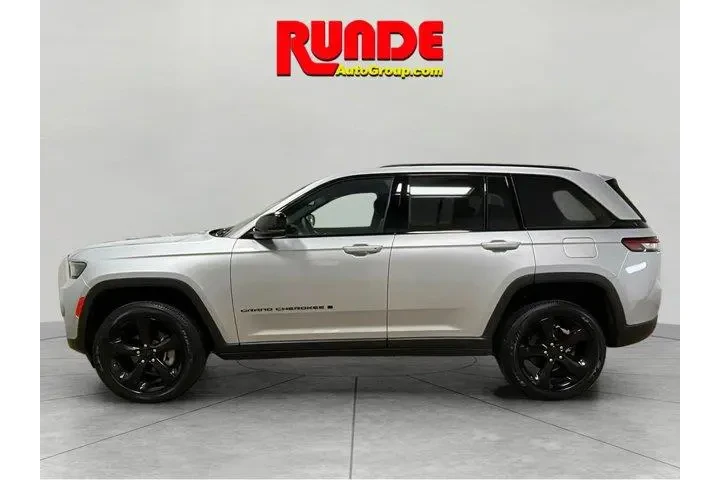 $34985 : Jeep Grand Cherokee 2024 4x4 image 2