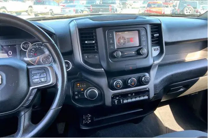 $27886 : Ram 2500 2019 4x4 Tradesman image 6