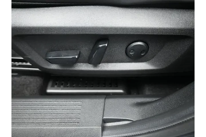 $23991 : Nissan Rogue 2023 SV 4dr Cro image 7