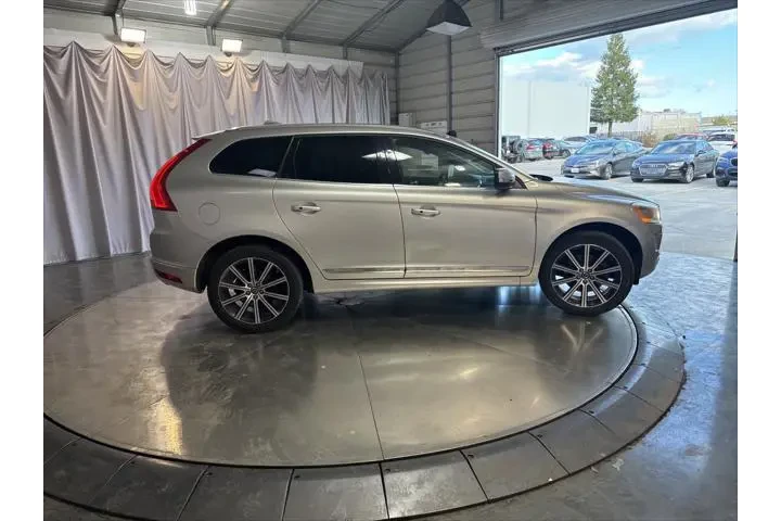 $11599 : Volvo XC60 2015 AWD T6 Plati image 4