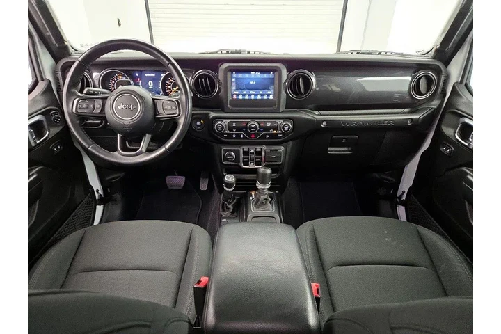 $30998 : Jeep Wrangler Unlimited 2021 image 9