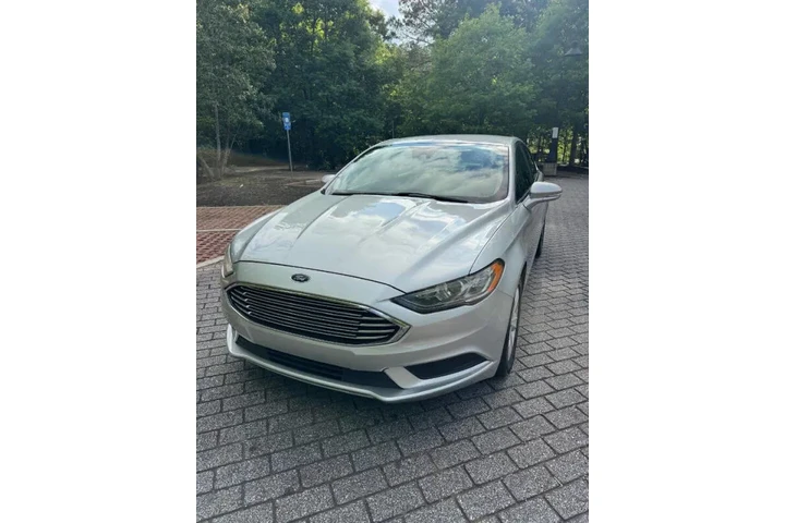$4500 : 2018 Fusion SE image 4
