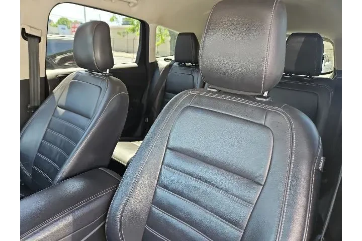 $8245 : Ford Escape 2018 AWD SEL 4dr image 8