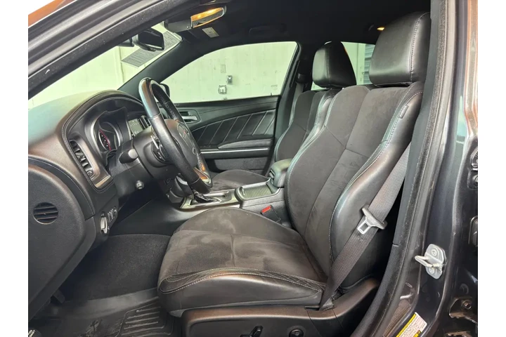 2020 Charger R/T RWD image 7