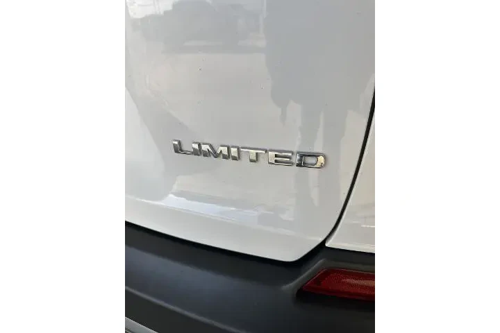 $20000 : Jeep Cherokee 2019 4x4 Limit image 10