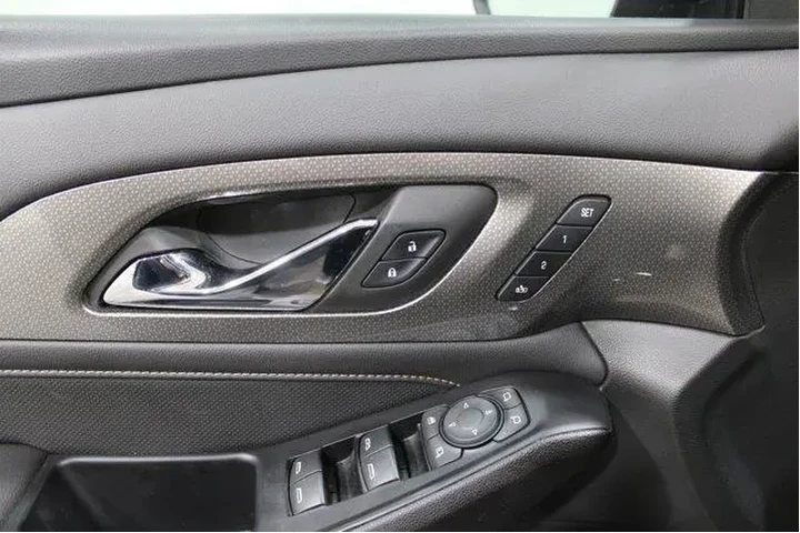 $35982 : Chevrolet Traverse 2023 4x4 image 8