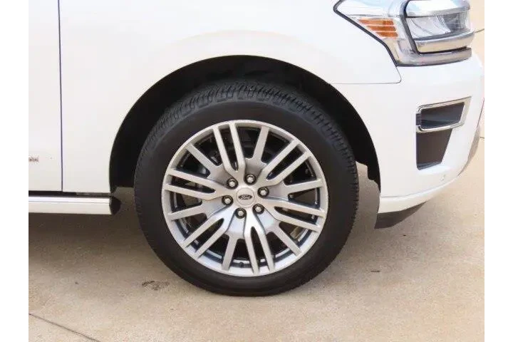 $37745 : Ford Expedition MAX 2022 4x2 image 6