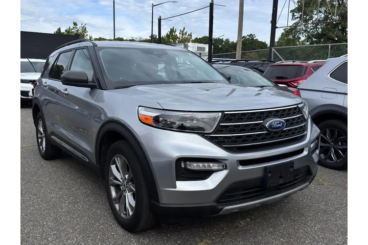 $26477 : Ford Explorer 2022 AWD XLT 4 image 3