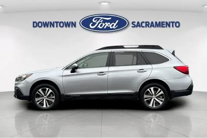 $17500 : Subaru Outback 2018 AWD 2.5i image 7