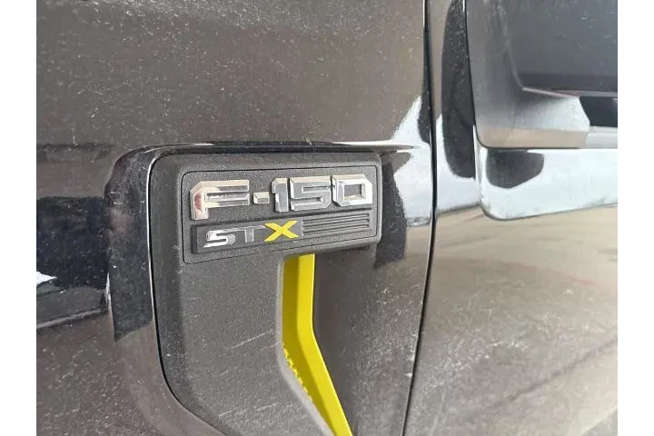 $34353 : Ford F-150 2024 4x2 STX 4dr image 3